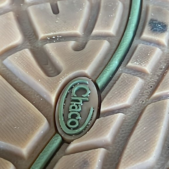 Chaco Cloud Strappy green beige tan Toe Outdoor Sandals size 7 - Picture 12 of 13